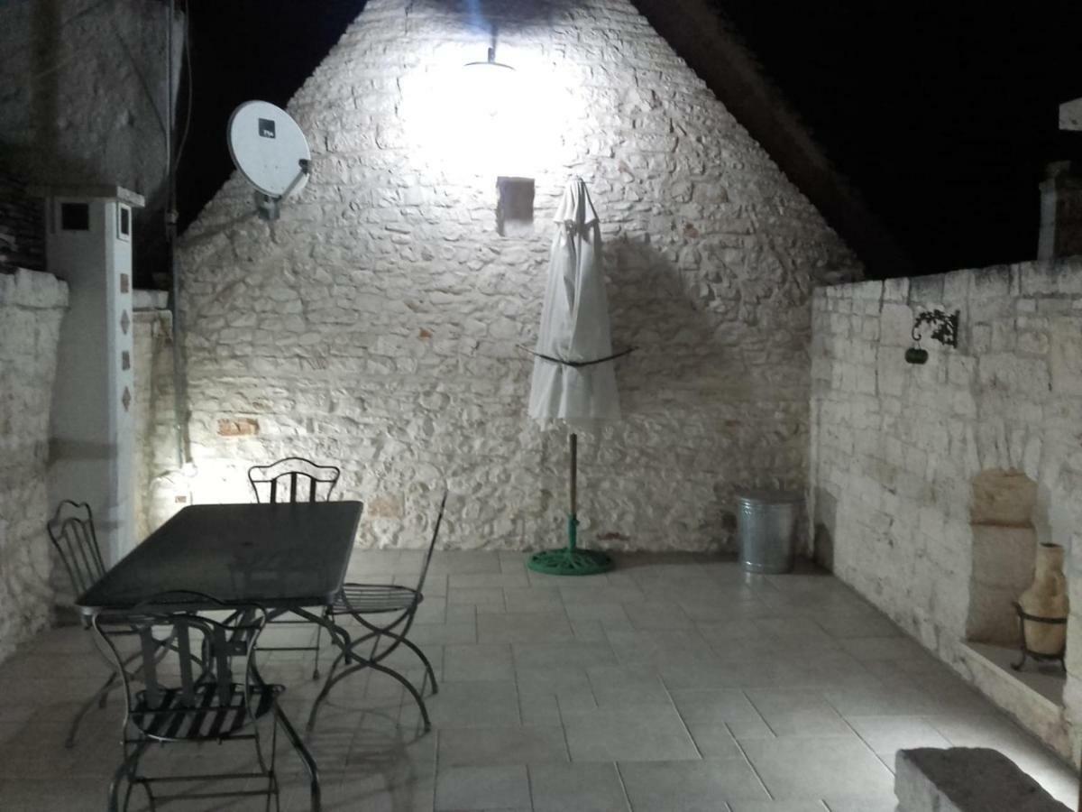 Edone Apartment Locorotondo Bagian luar foto